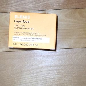 Pumpkin glow facial cleanser